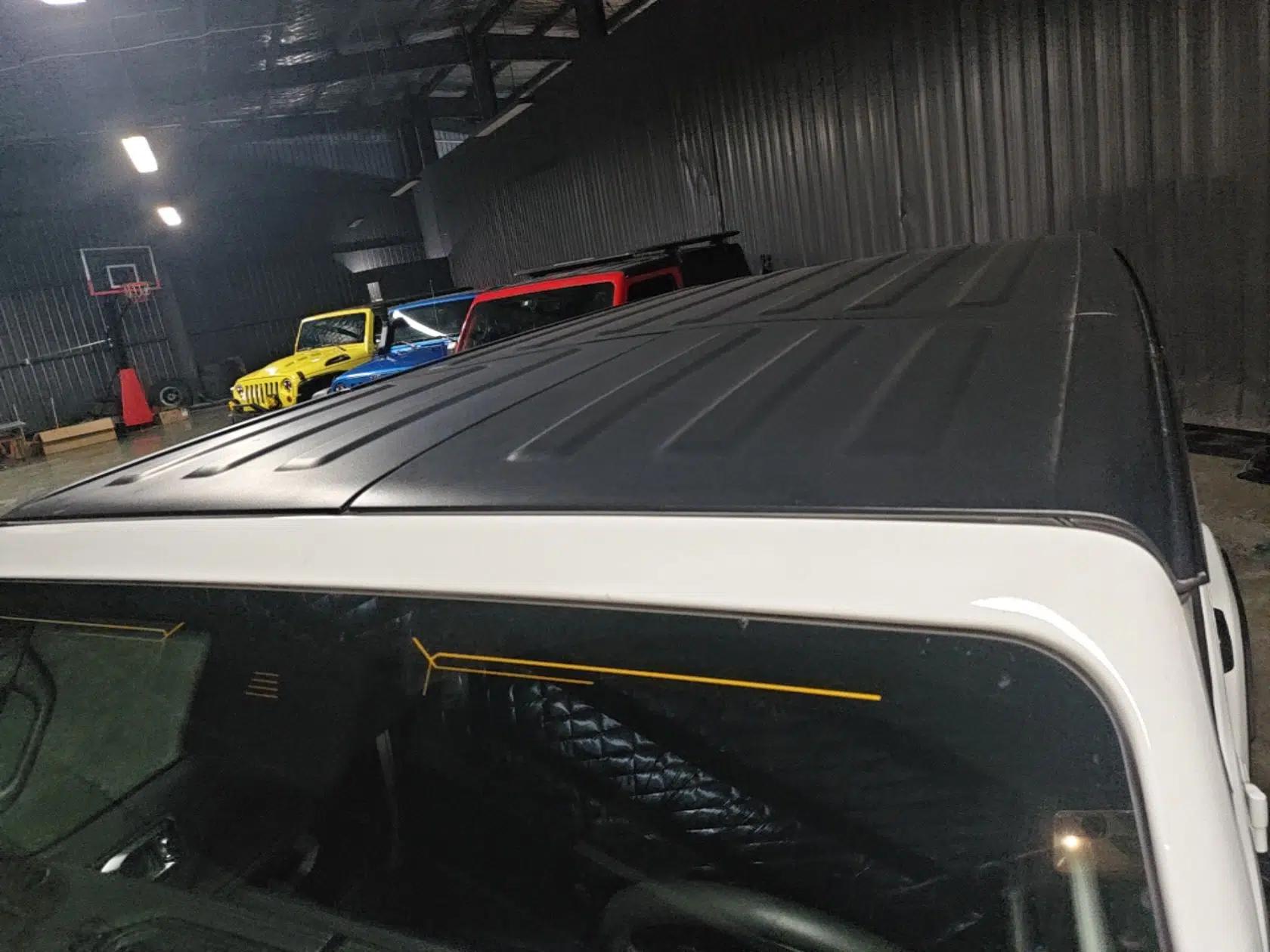 Jeep Wrangler 2024 2.0T Sahara Four-Door Edition — миниатюра 11