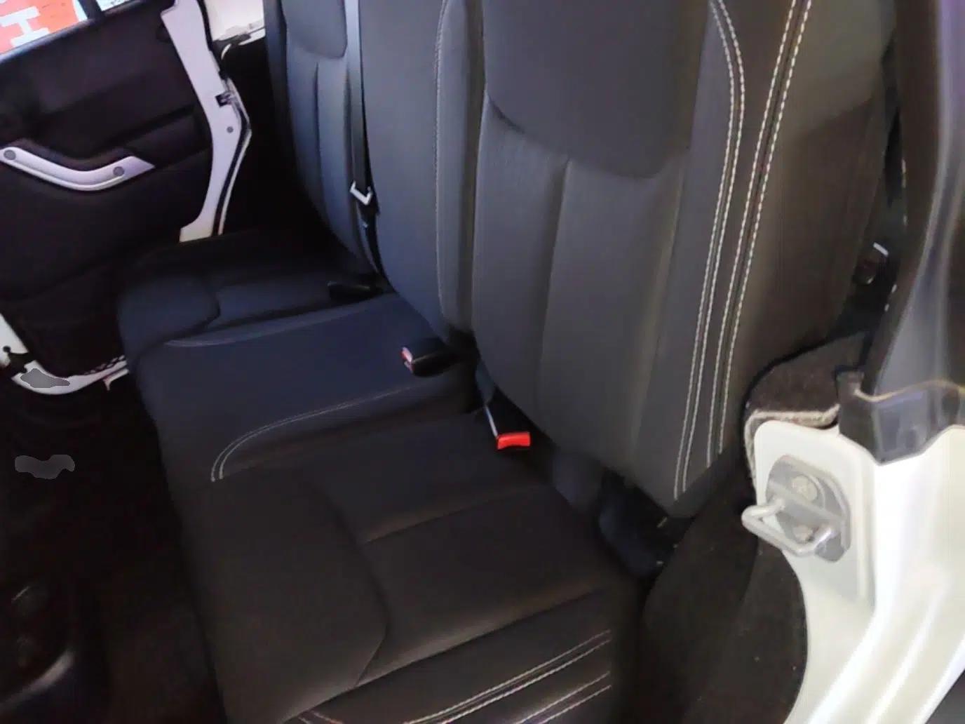 Jeep Wrangler 2014 2.8TD Sahara Four-Door Edition — миниатюра 20