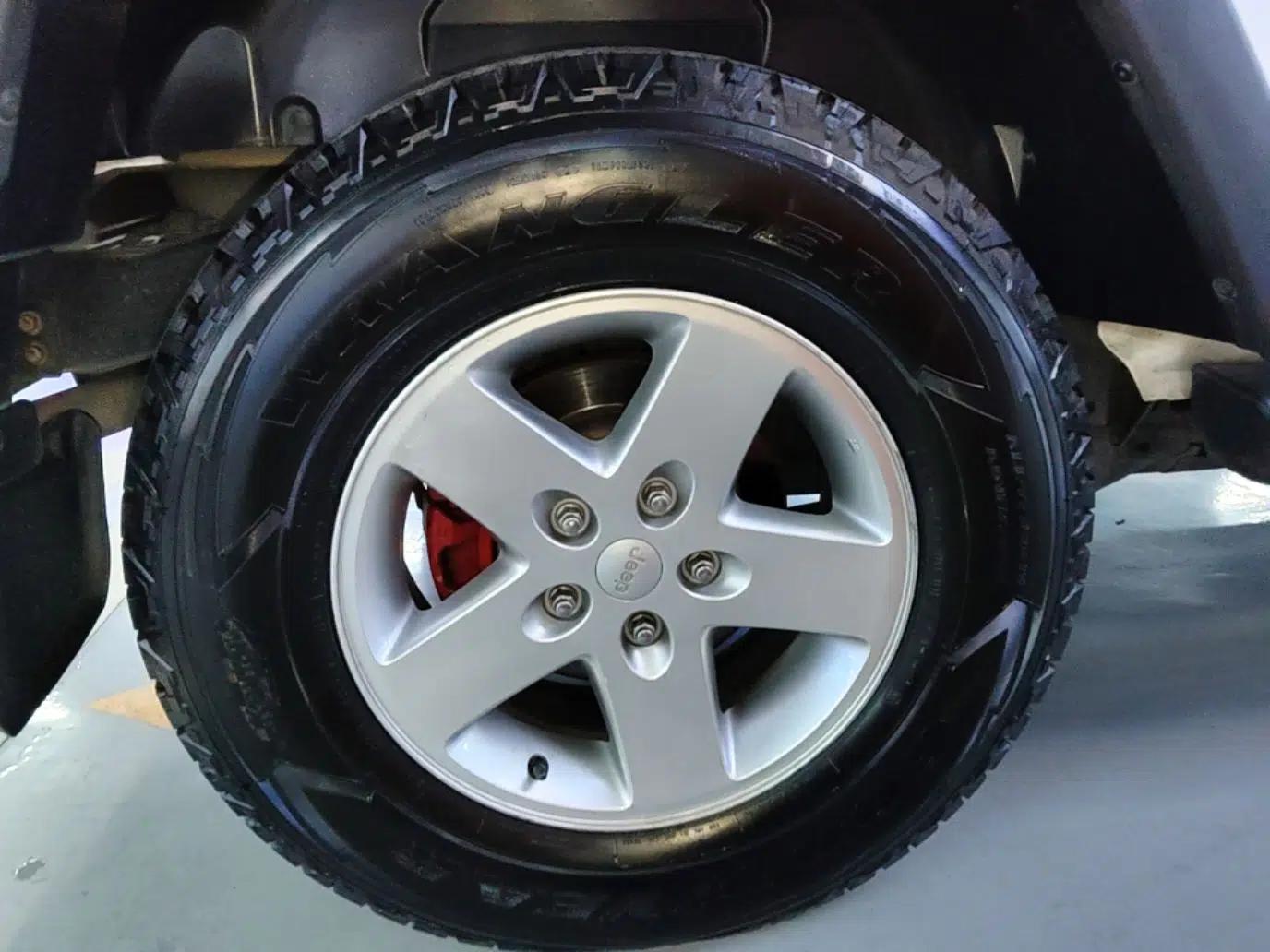Jeep Wrangler 2014 2.8TD Sahara Four-Door Edition — миниатюра 10