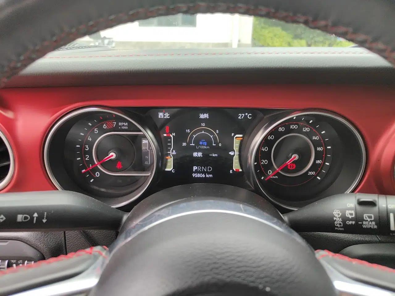 Jeep Wrangler 2021 2.0T Robin Hood Four-Door Edition — миниатюра 12