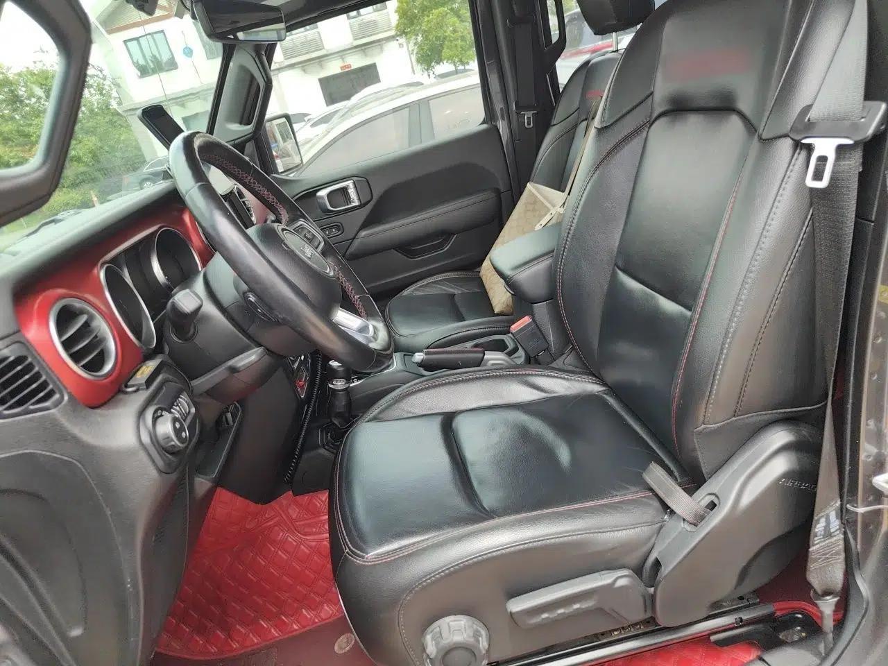 Jeep Wrangler 2021 2.0T Robin Hood Four-Door Edition — миниатюра 16