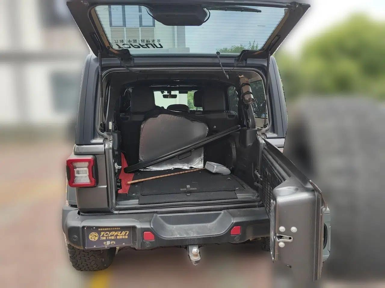 Jeep Wrangler 2021 2.0T Robin Hood Four-Door Edition — миниатюра 20