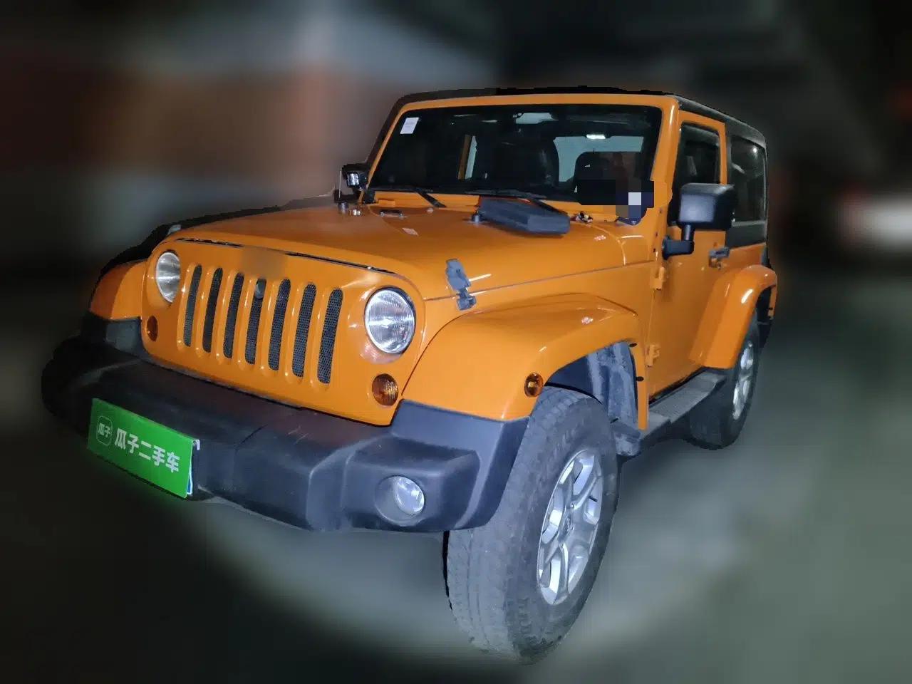 Jeep Wrangler 2012 3.6L Sahara two-door version — миниатюра 1