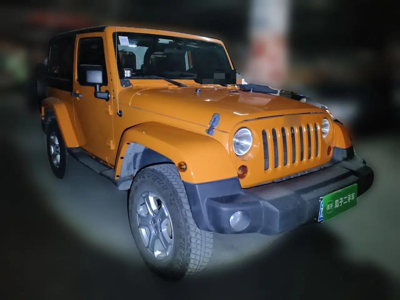 Jeep Wrangler 2012 3.6L Sahara two-door version — миниатюра 3