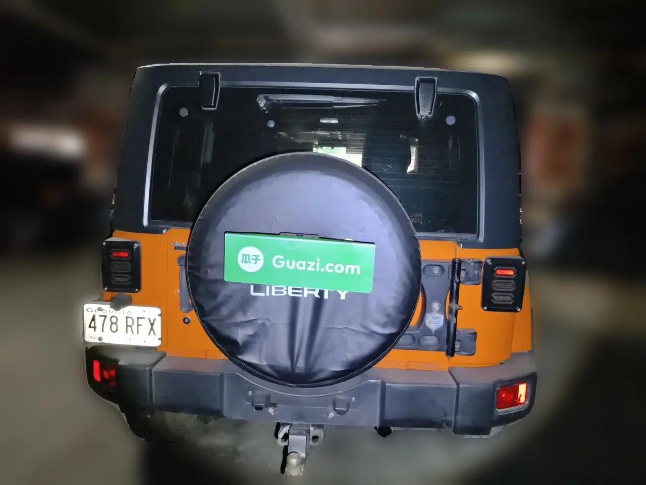 Jeep Wrangler 2012 3.6L Sahara two-door version — миниатюра 5