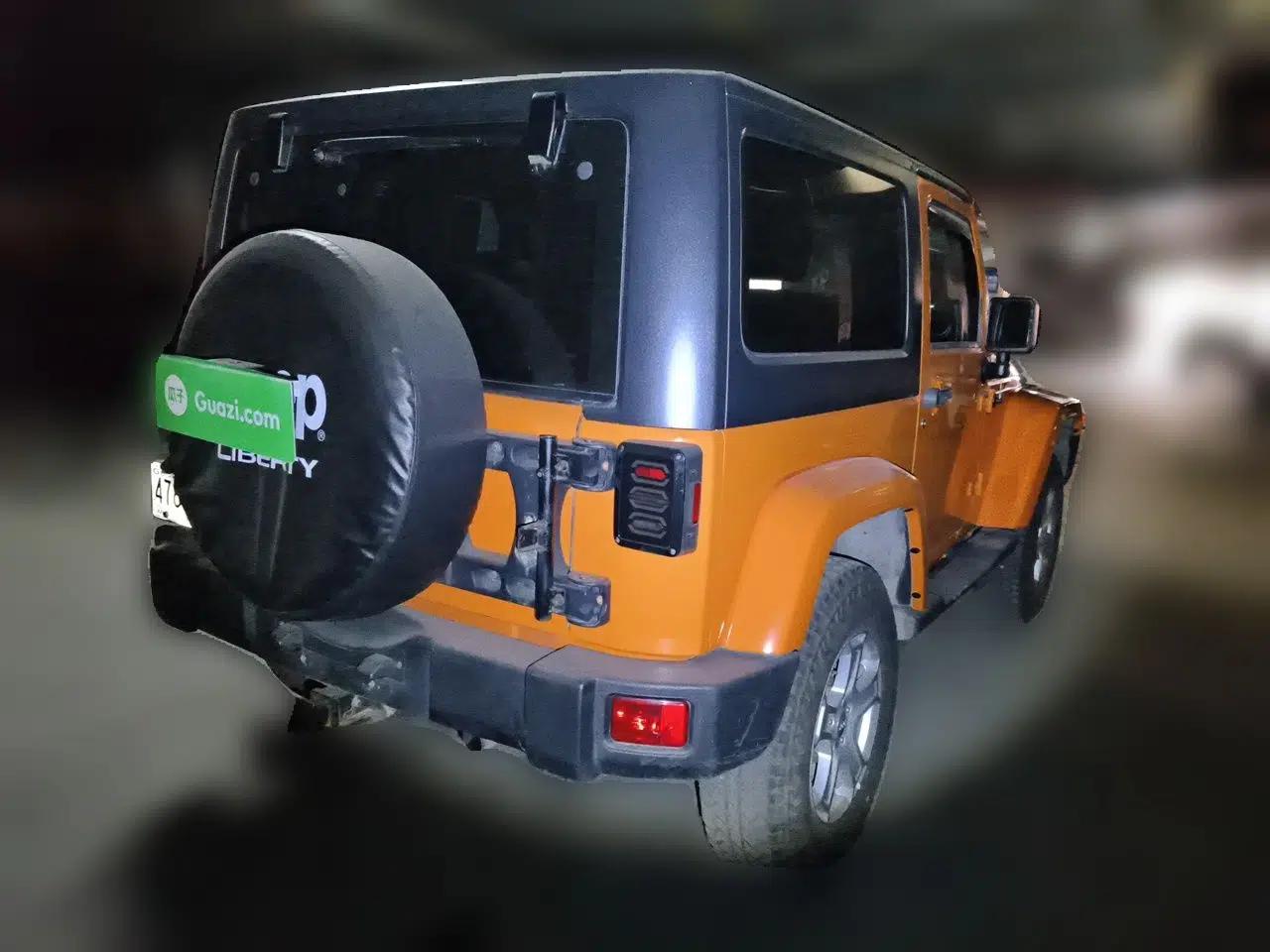 Jeep Wrangler 2012 3.6L Sahara two-door version — миниатюра 6