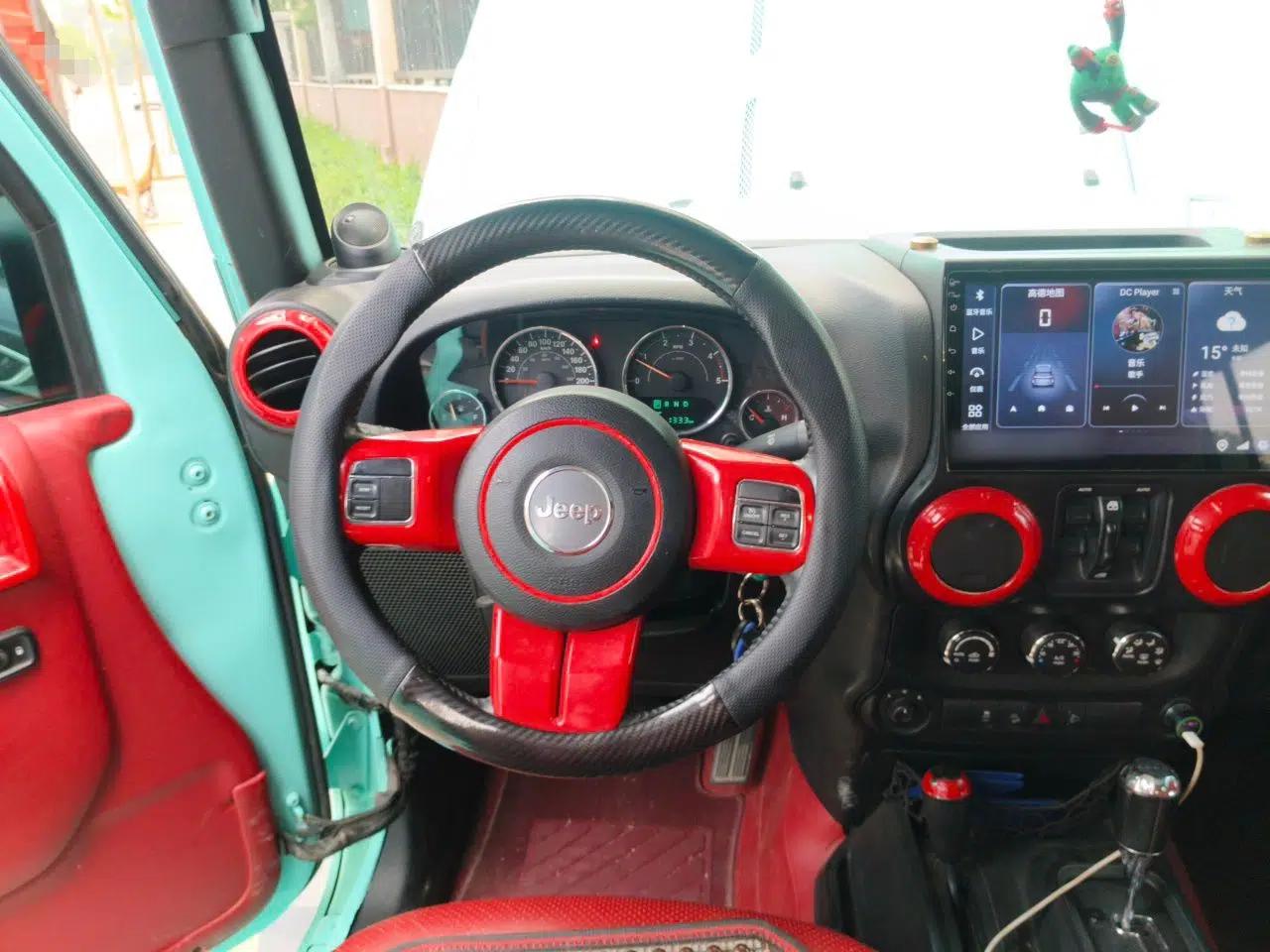 Jeep Wrangler 2015 2.8TD Sahara Four-Door Comfort Edition — миниатюра 11
