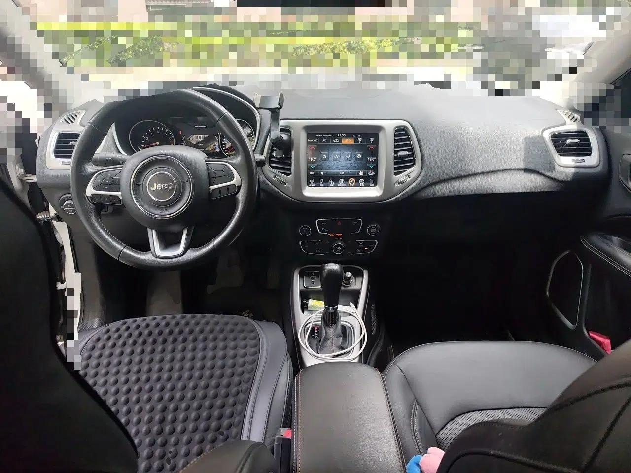 Jeep Compass 2017 200T Automatic Family Edition — миниатюра 10