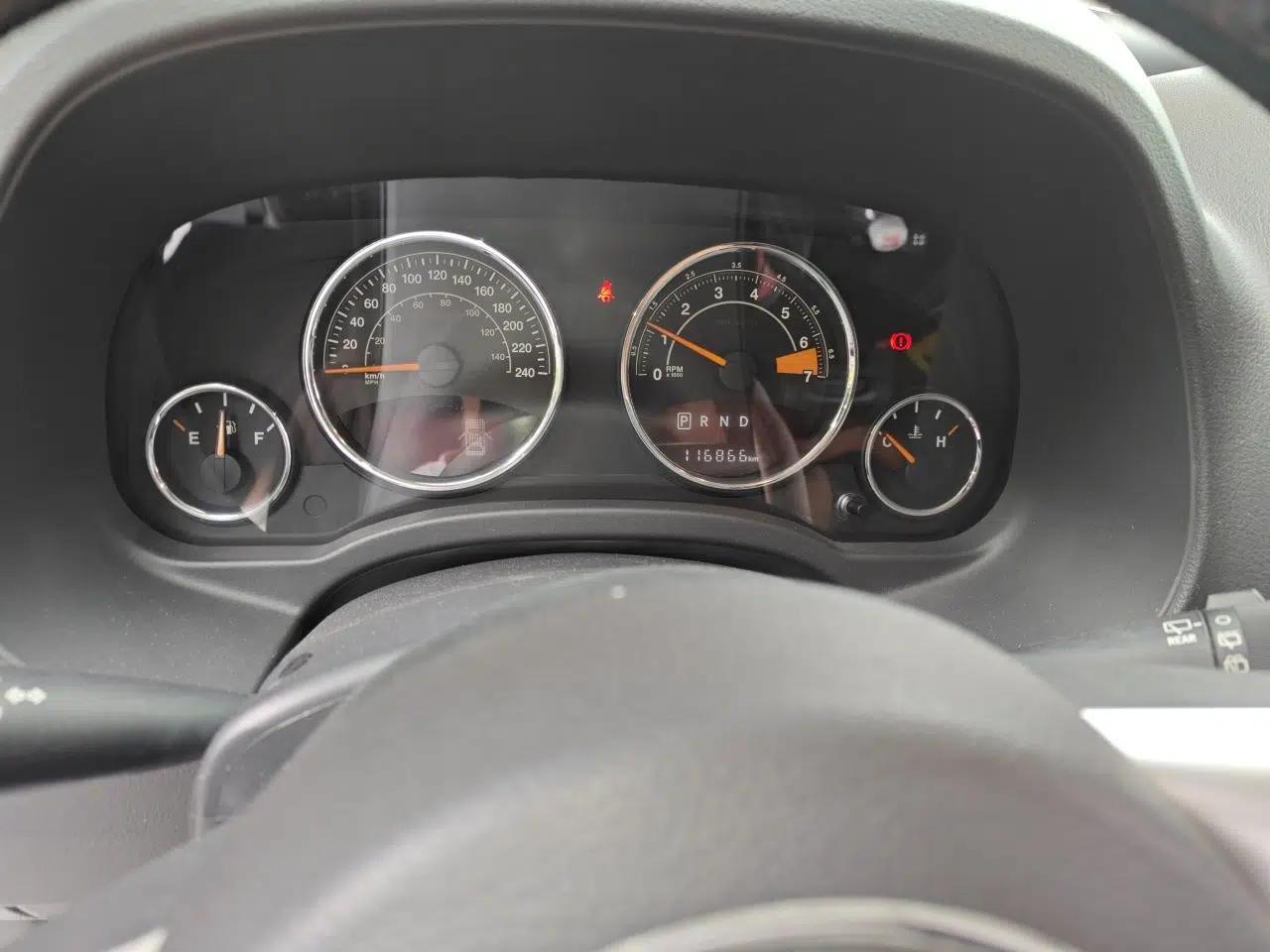 Jeep Compass 2014 Revised Version 2.4L Four-Wheel Drive Comfort Edition — миниатюра 12