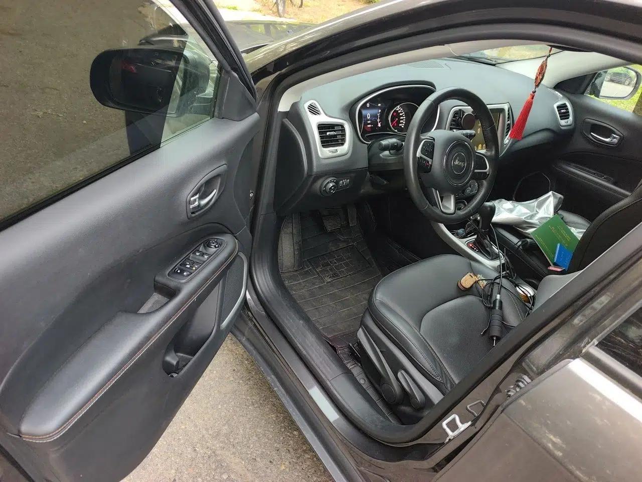 Jeep Compass 2017 200T Automatic Family Edition — миниатюра 17