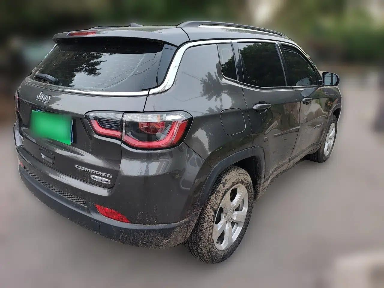 Jeep Compass 2017 200T Automatic Family Edition — миниатюра 6