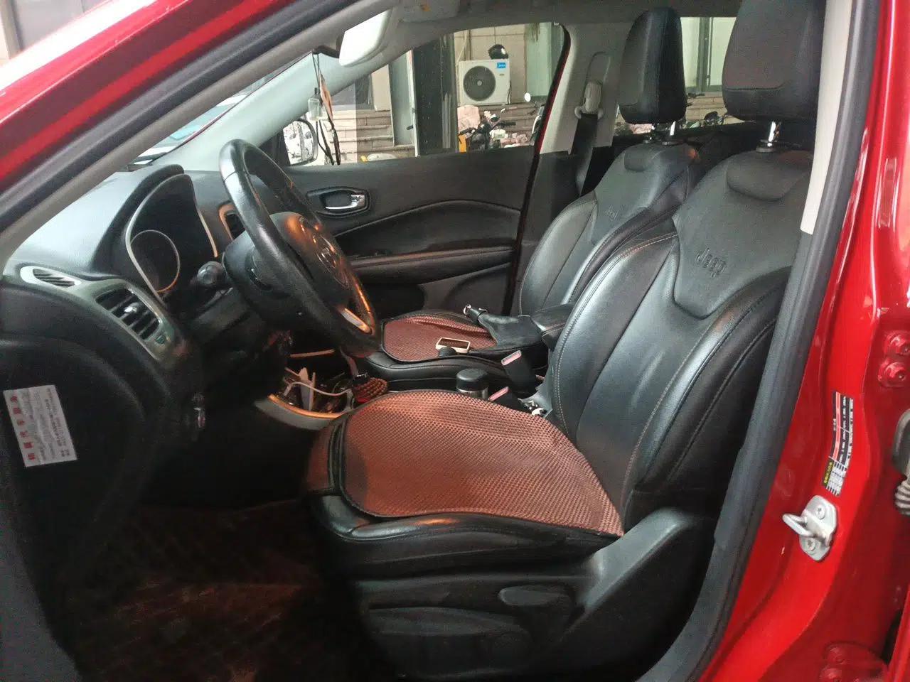 Jeep Compass 2017 200T Automatic Family Edition — миниатюра 16