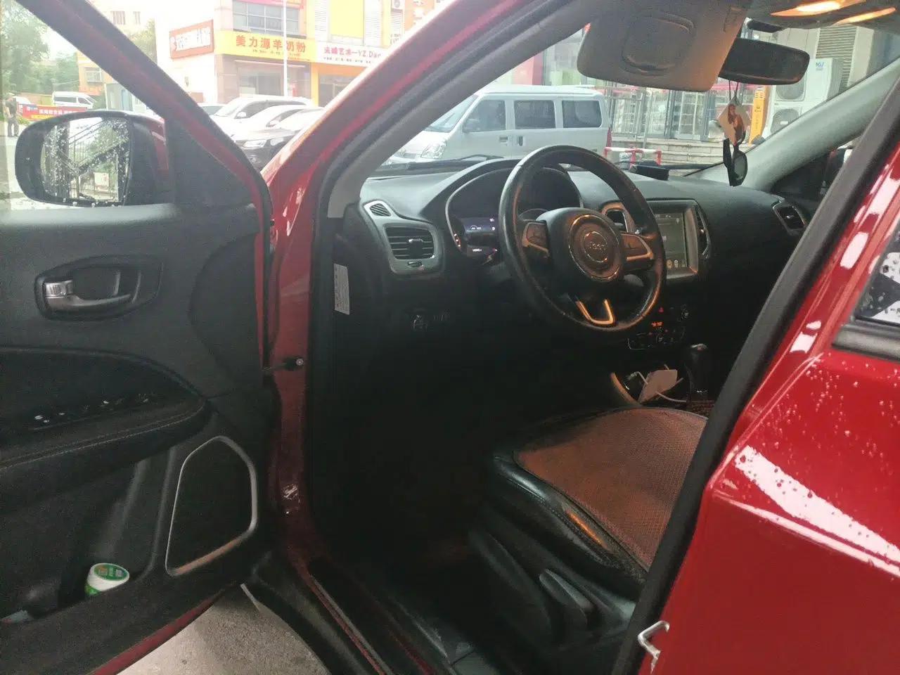 Jeep Compass 2017 200T Automatic Family Edition — миниатюра 17