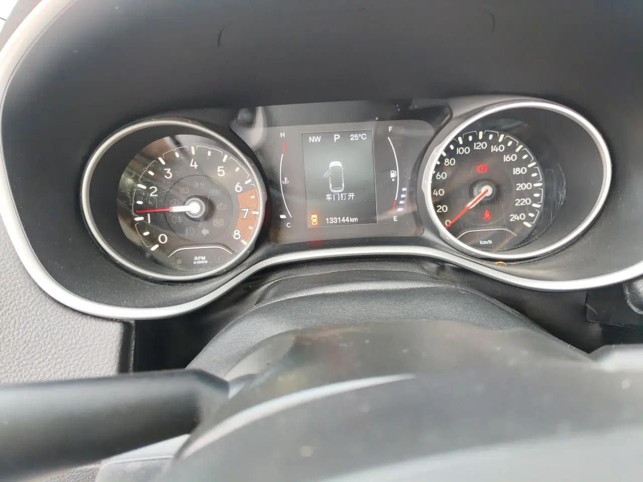 Jeep Compass 2017 200T Automatic Enjoyment Version — миниатюра 13