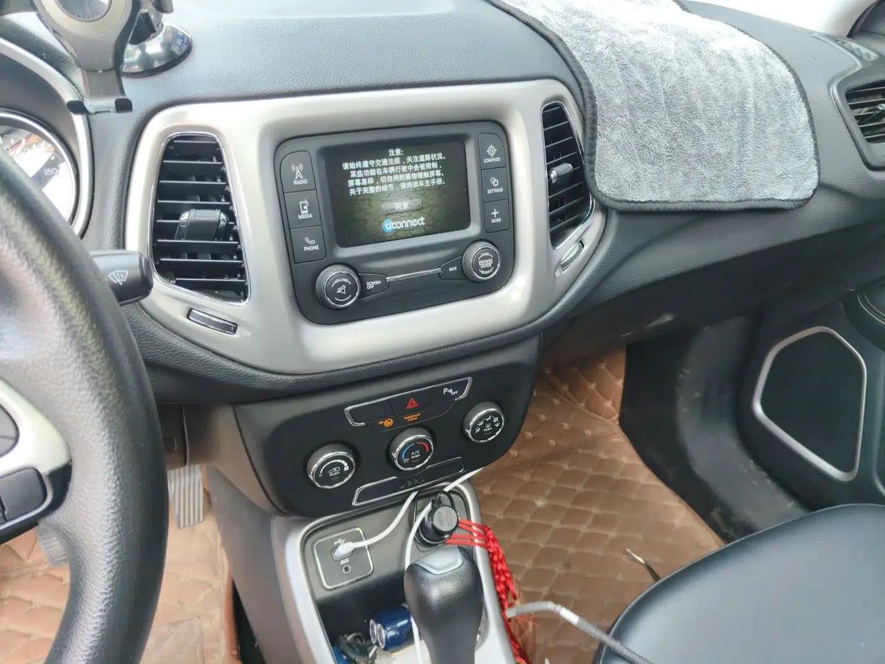 Jeep Compass 2017 200T Automatic Enjoyment Version — миниатюра 14