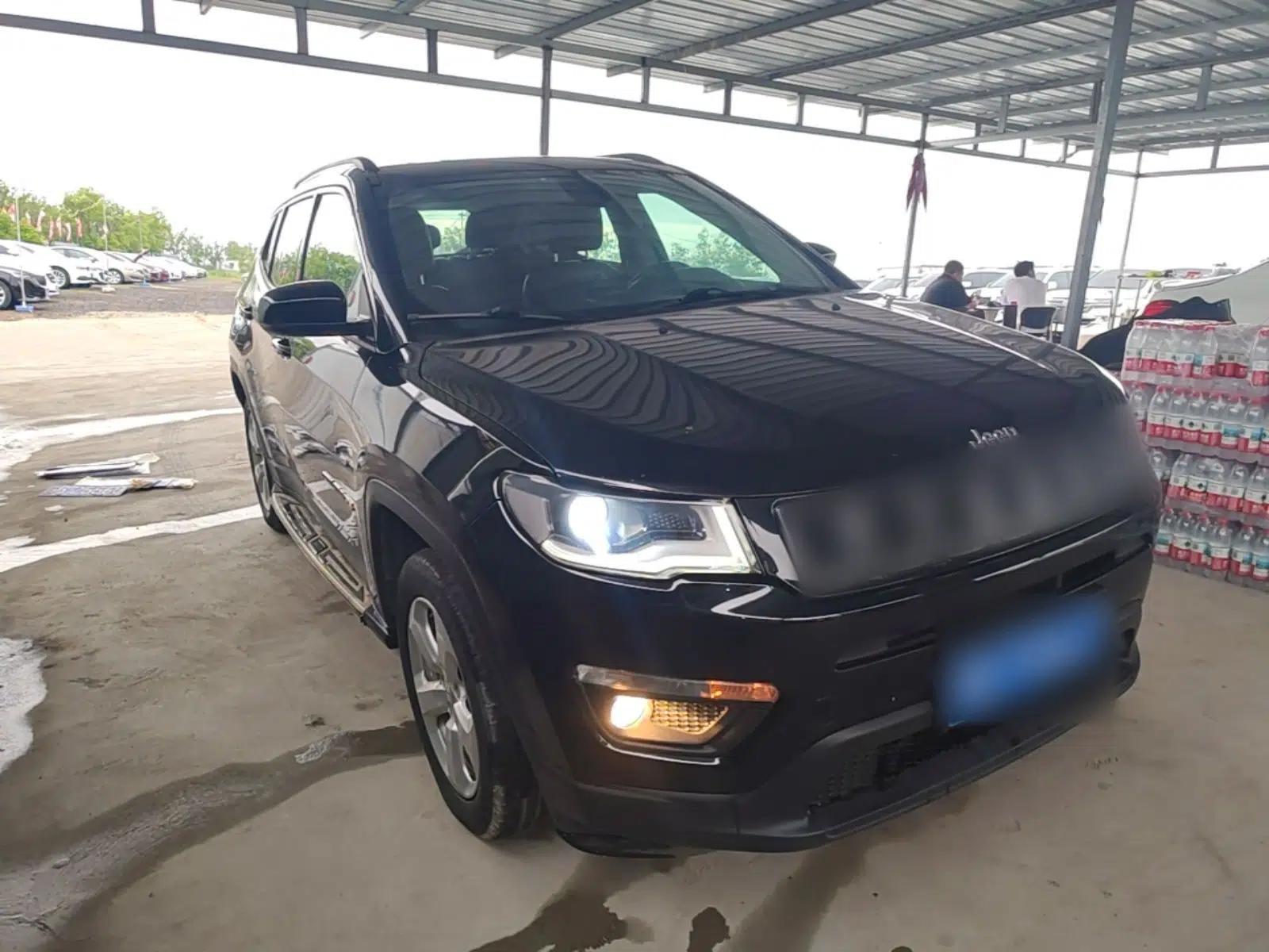 Jeep Compass 2017 200T Automatic Family Edition — миниатюра 3