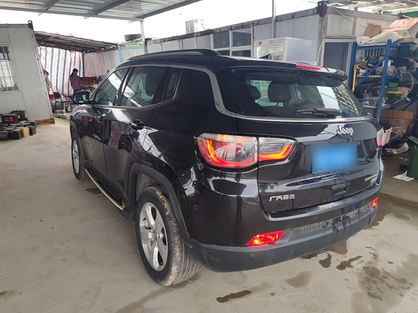 Jeep Compass 2017 200T Automatic Family Edition — миниатюра 4