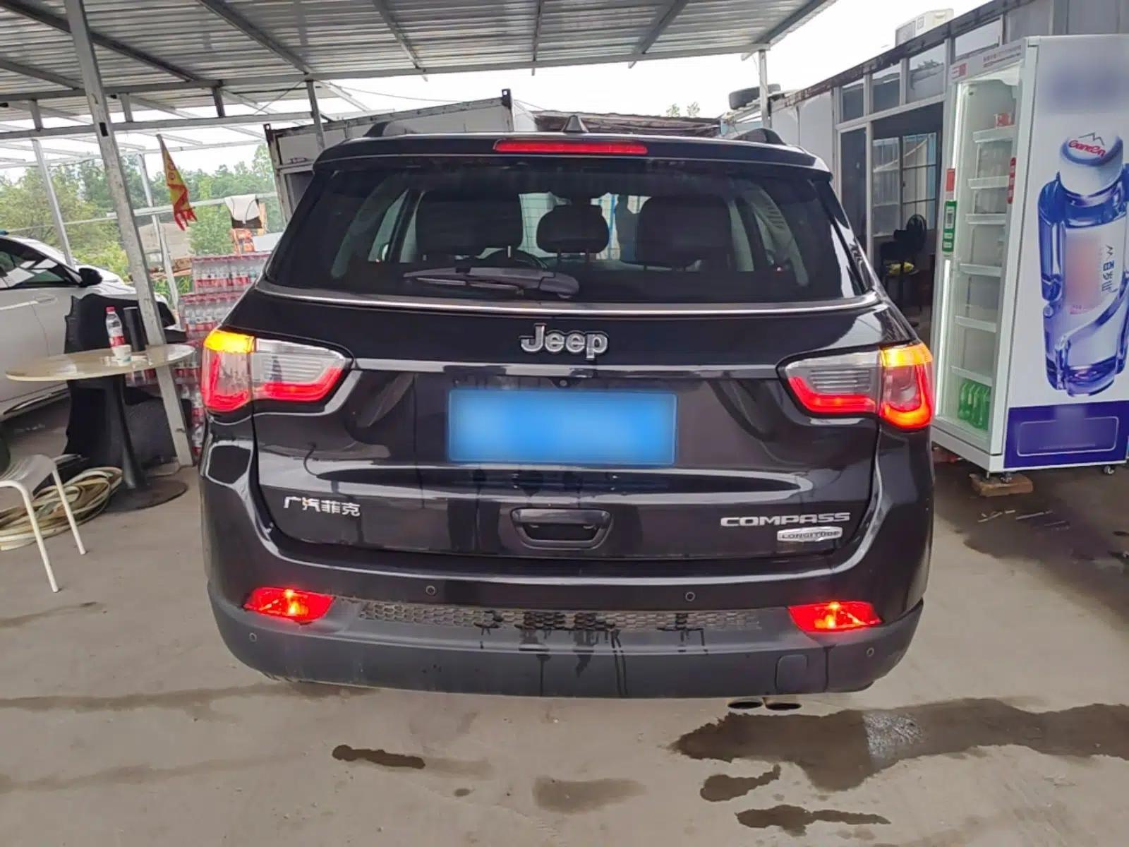 Jeep Compass 2017 200T Automatic Family Edition — миниатюра 5