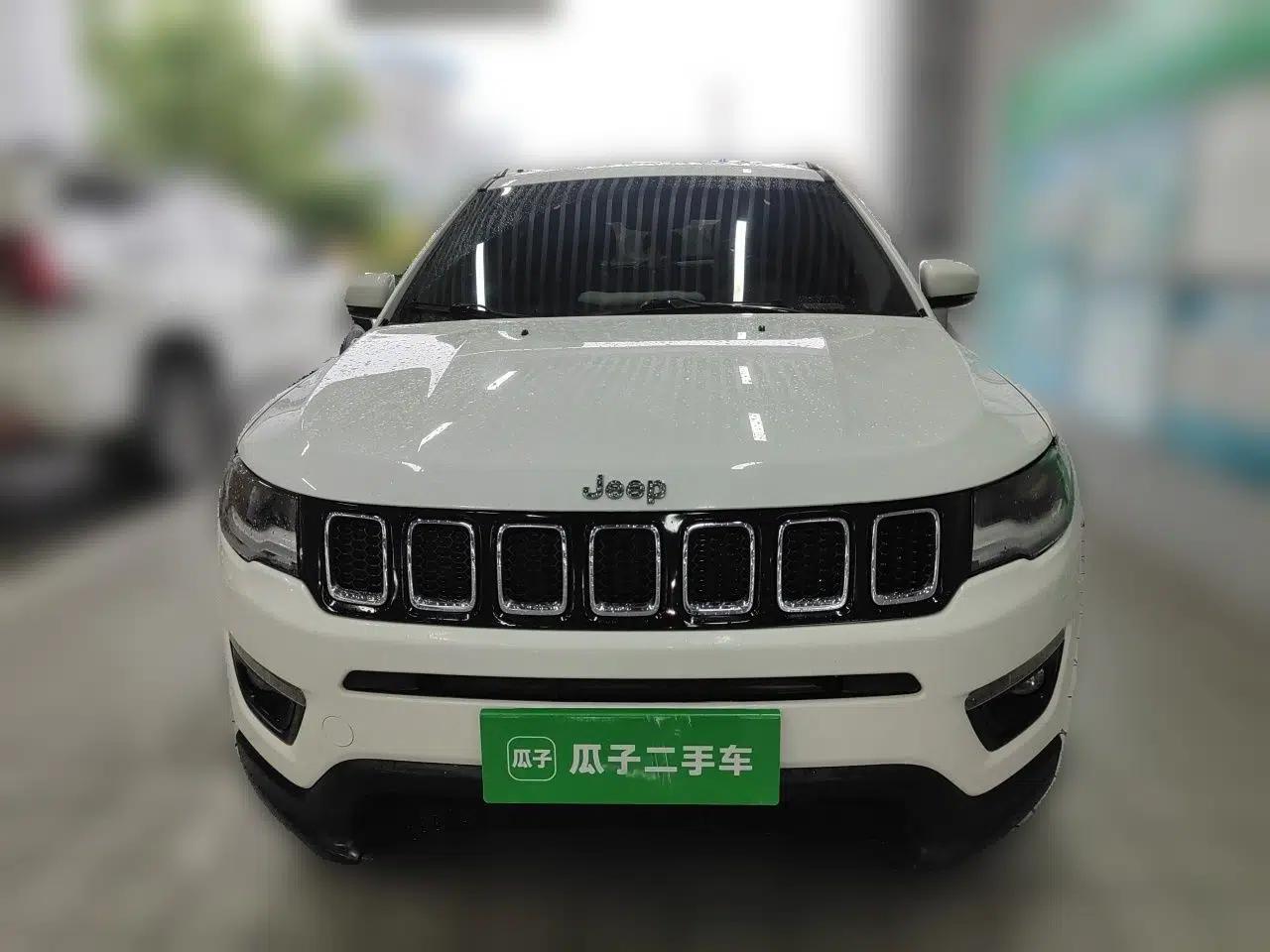 Jeep Compass 2017 200T Automatic Family Edition — миниатюра 2
