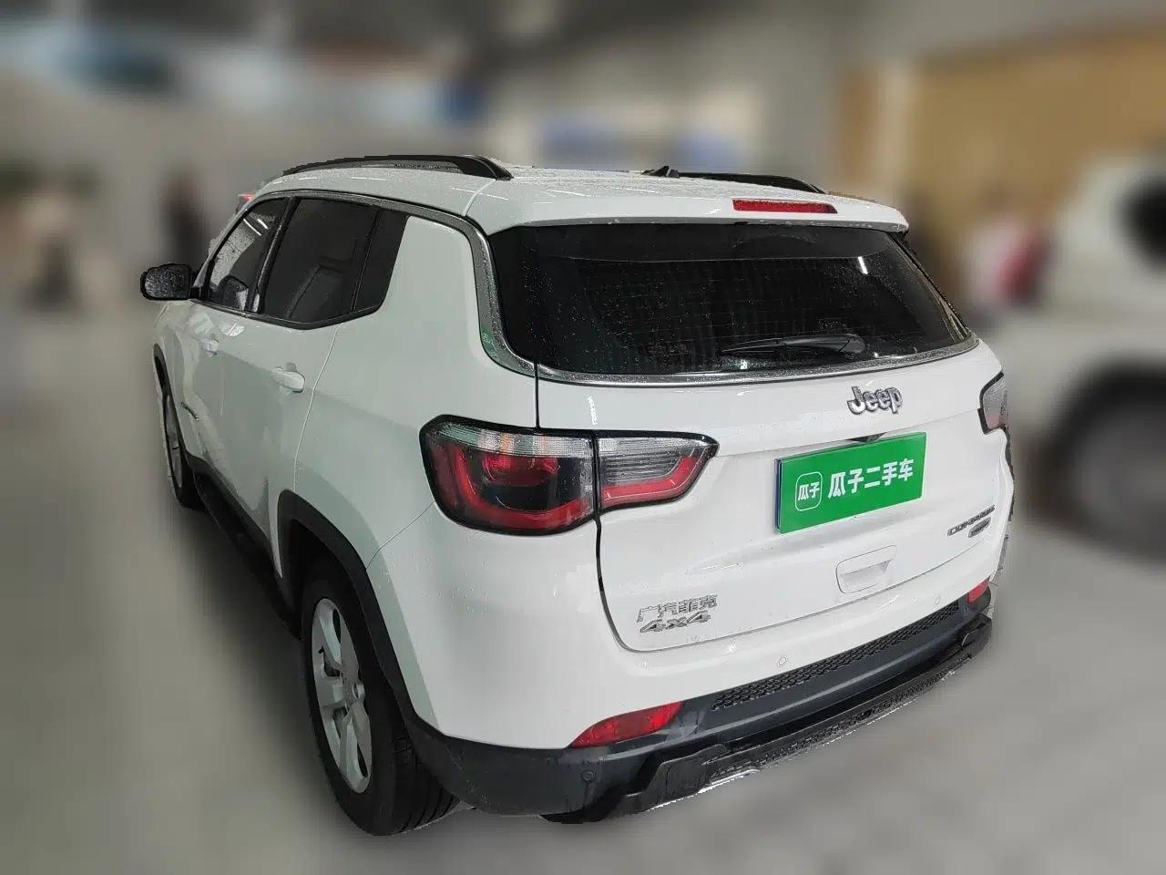 Jeep Compass 2017 200T Automatic Family Edition — миниатюра 4