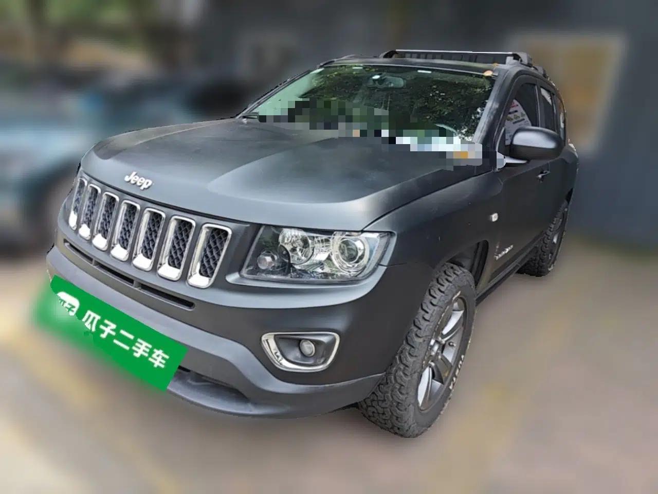 Jeep Compass 2014 Revised Version 2.4L Four-Wheel Drive Comfort Edition — миниатюра 1