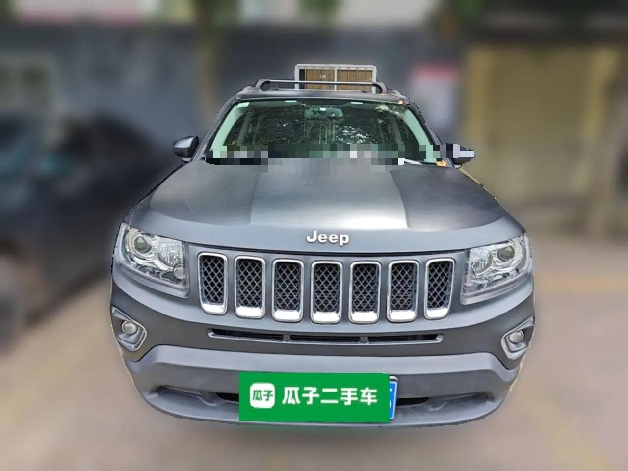 Jeep Compass 2014 Revised Version 2.4L Four-Wheel Drive Comfort Edition — миниатюра 2