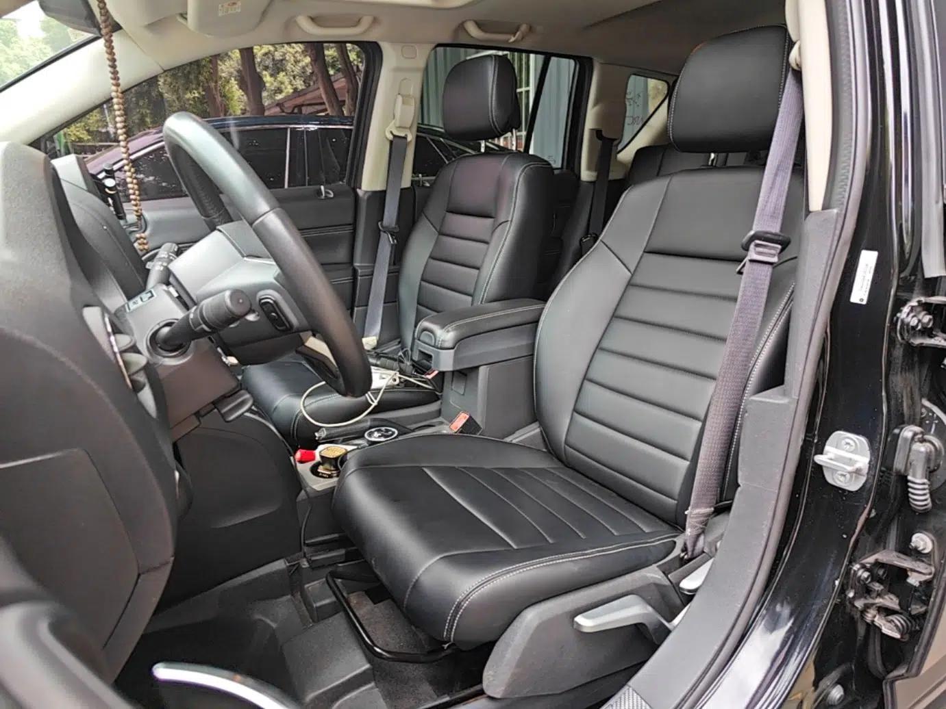 Jeep Compass 2014 Revised Version 2.4L Four-Wheel Drive Comfort Edition — миниатюра 16