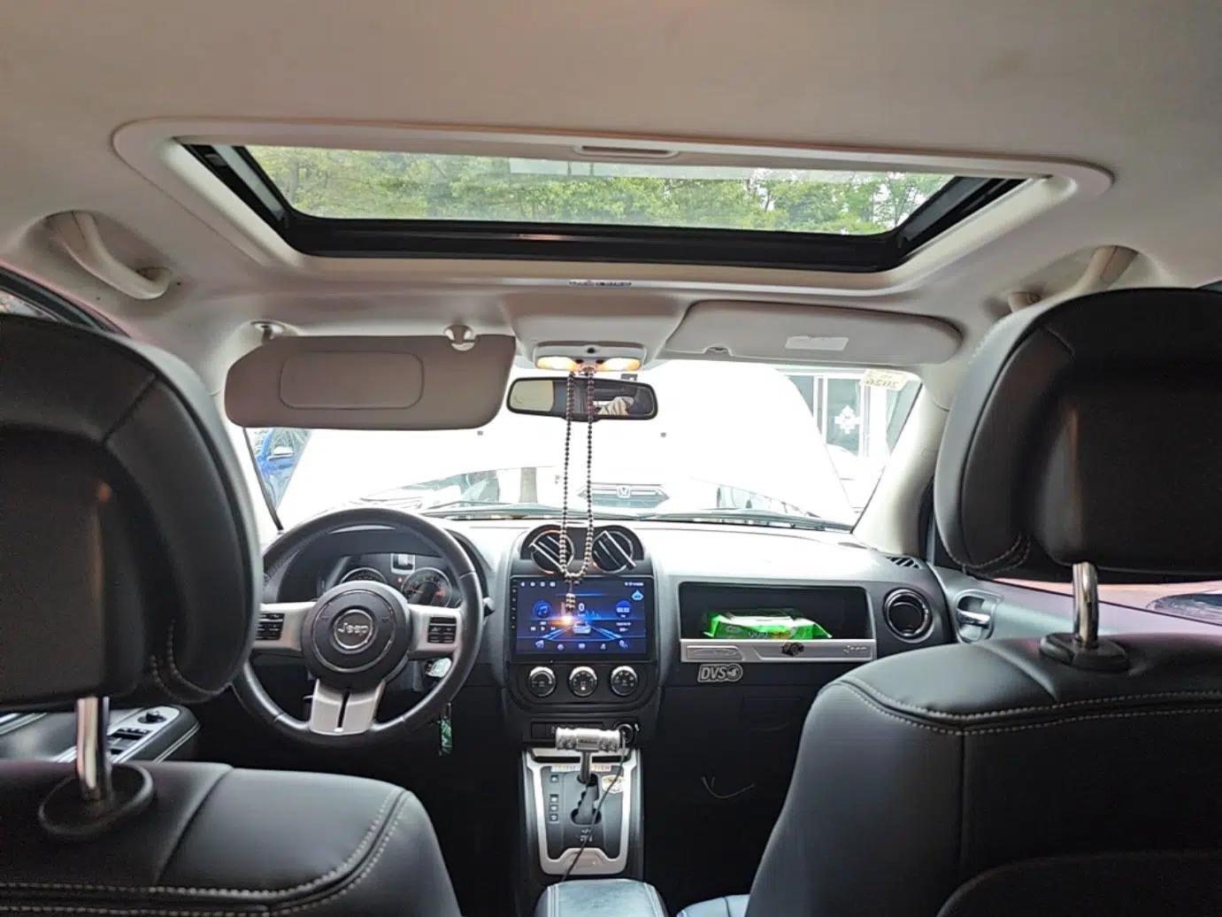 Jeep Compass 2014 Revised Version 2.4L Four-Wheel Drive Comfort Edition — миниатюра 19