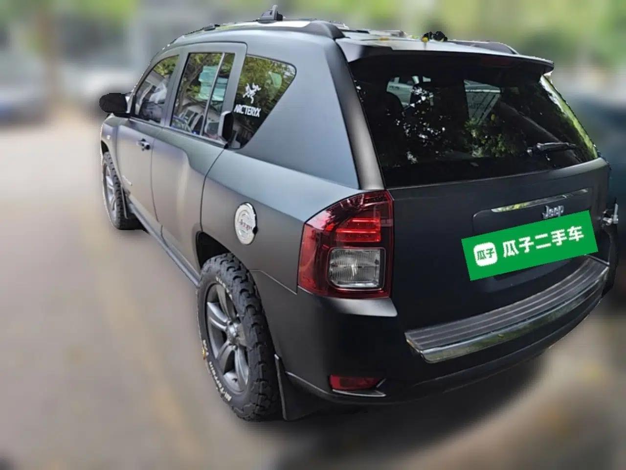 Jeep Compass 2014 Revised Version 2.4L Four-Wheel Drive Comfort Edition — миниатюра 4