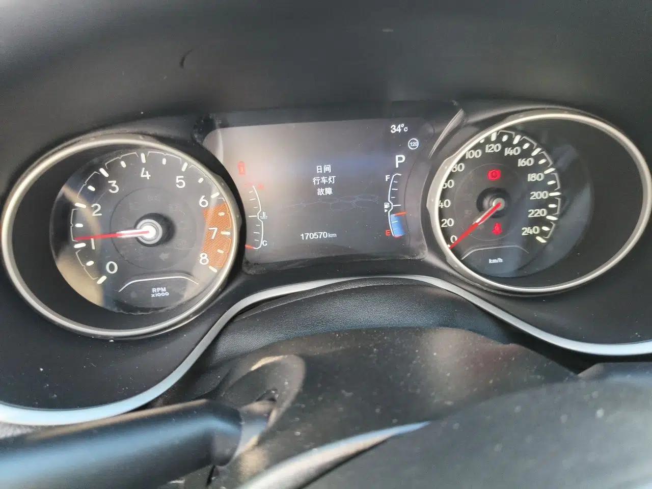 Jeep Compass 2017 200T Automatic Family Edition — миниатюра 13