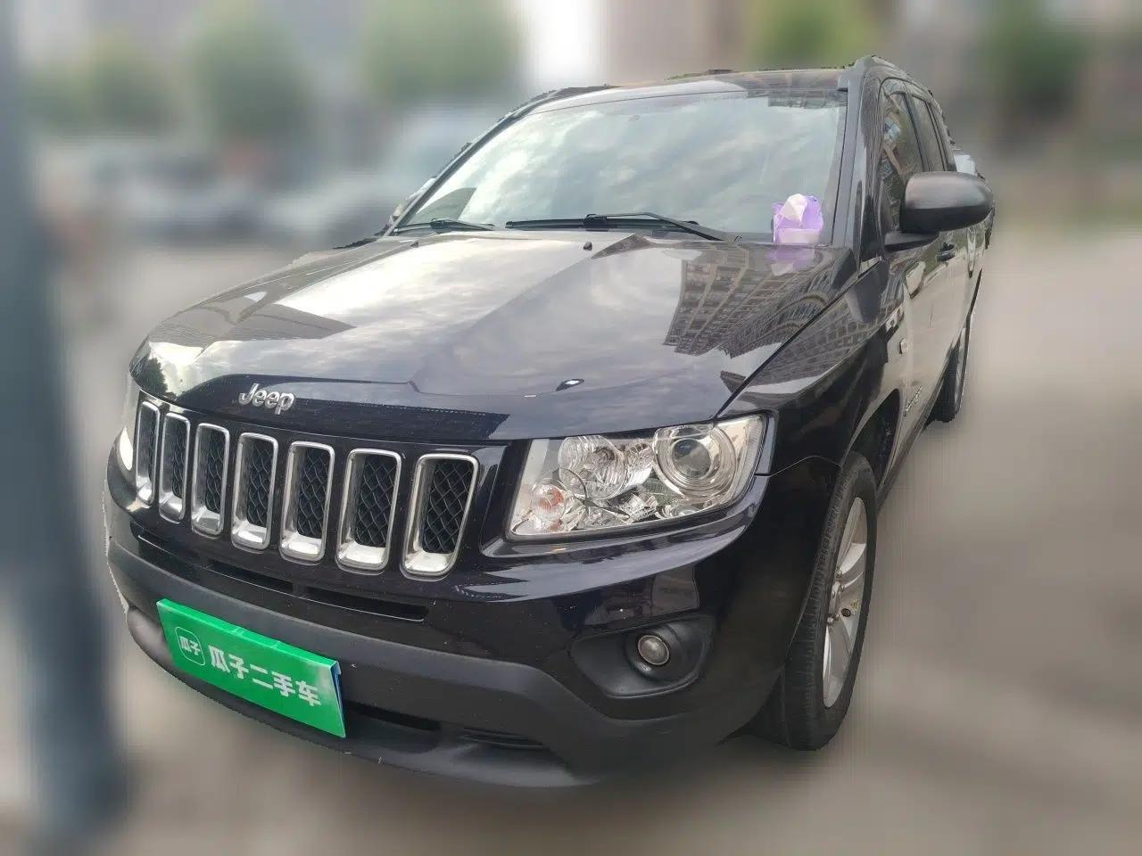 Jeep Compass 2011 2.4L four-wheel-drive sport version — миниатюра 1