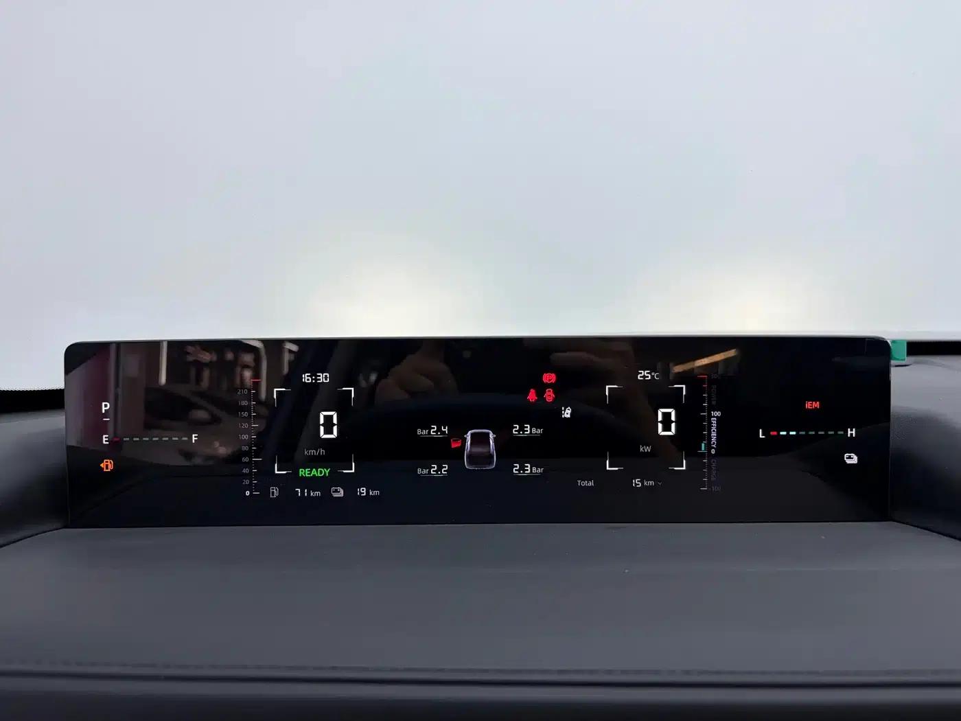 Changan Eado PHEV 2025 Smart Blue Whale 145KM Battleship Edition — миниатюра 6