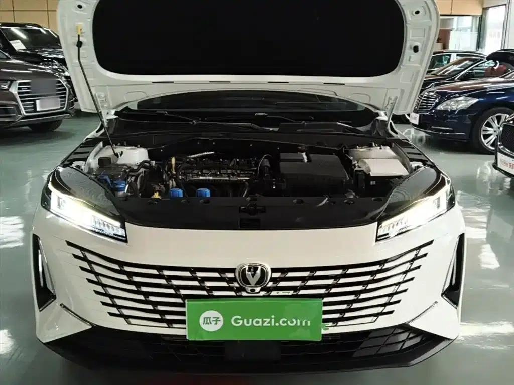Changan Eado PHEV 2025 Smart Blue Whale 145KM High-Performance Edition — миниатюра 20