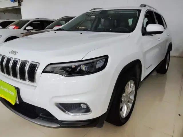 Jeep Cherokee 2019 2.0T Two-Wheel Drive Smart Enjoyment Version China VI