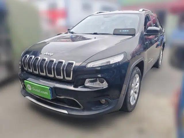 Jeep Cherokee 2017 2.0L Superior Edition