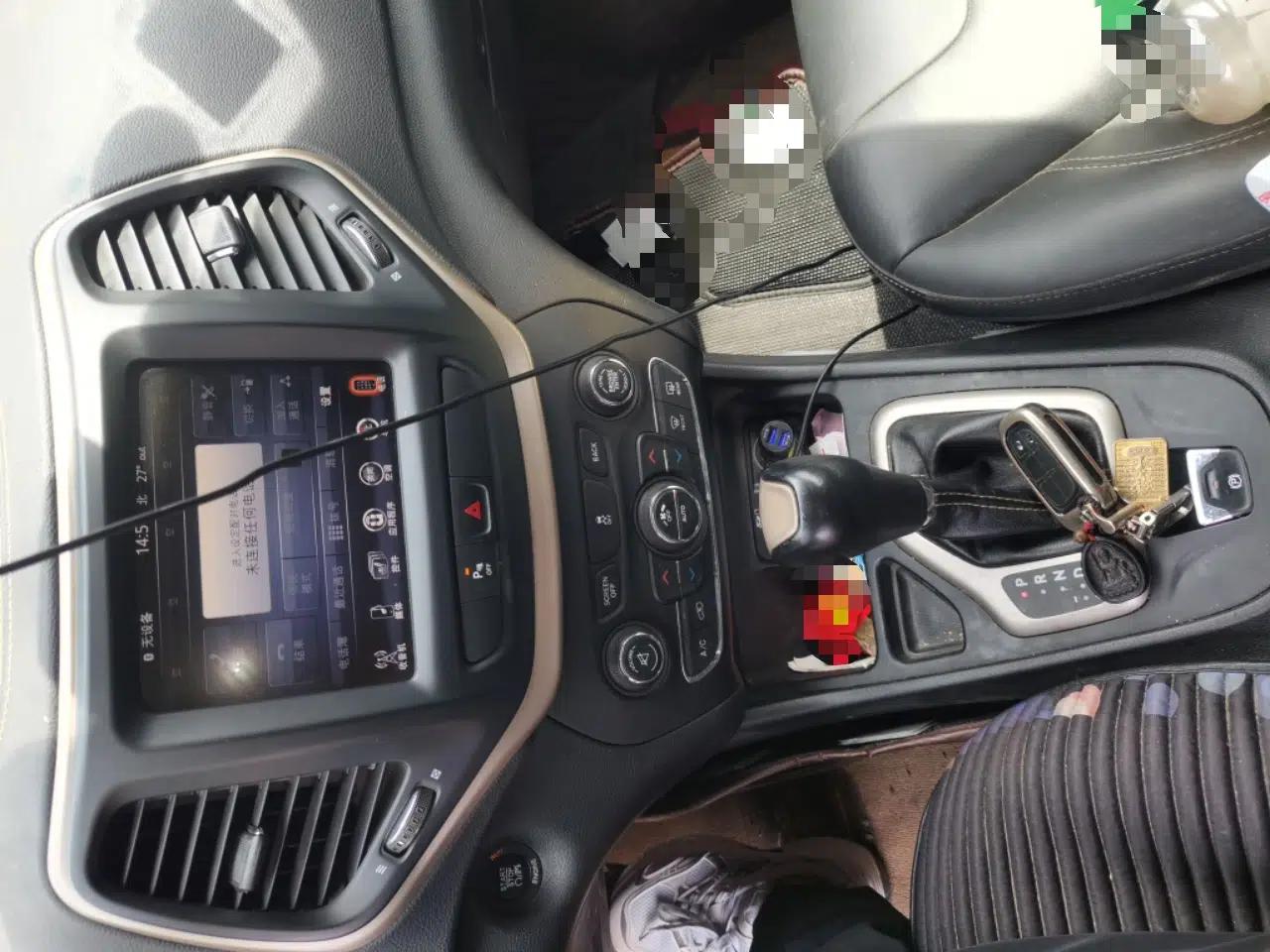Jeep Cherokee 2016 2.0L Superior Edition — миниатюра 14