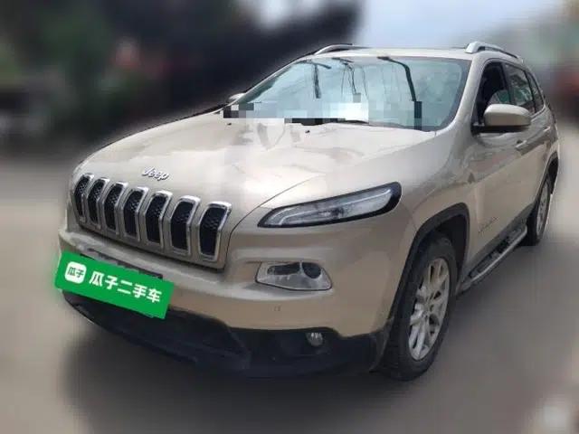 Jeep Cherokee 2016 2.0L Superior Edition