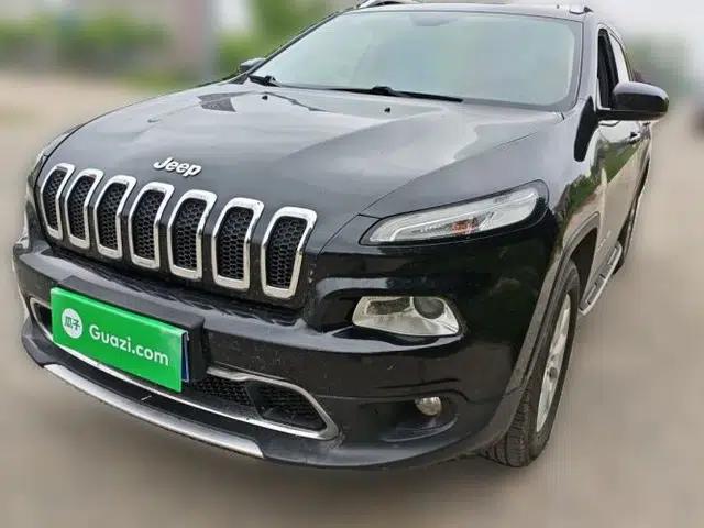 Jeep Cherokee 2016 2.4L Professional Edition