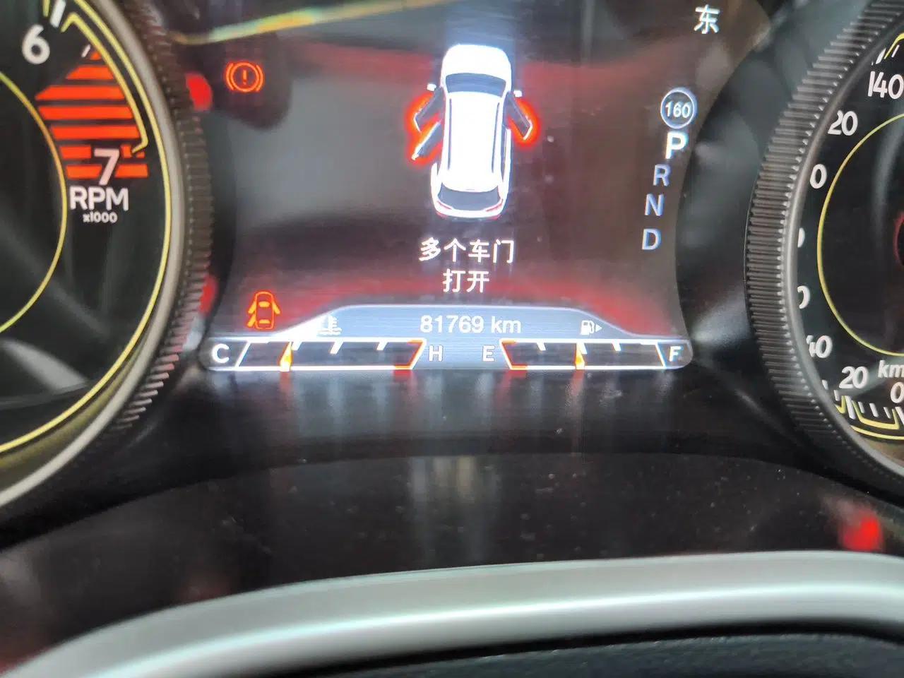Jeep Cherokee 2016 2.4L Professional Smart Version — миниатюра 13
