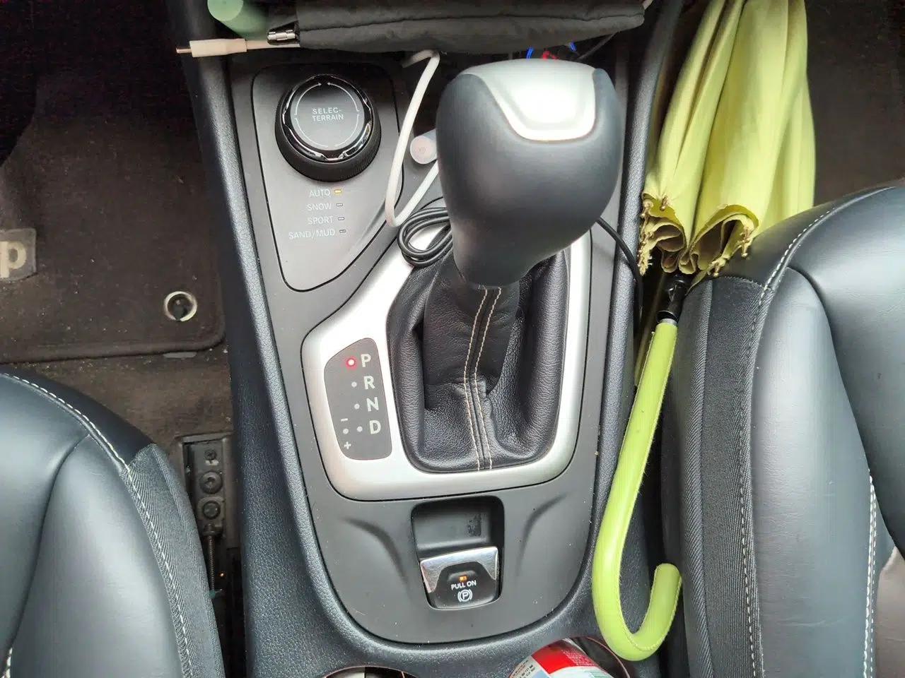 Jeep Cherokee 2016 2.4L Professional Smart Version — миниатюра 15
