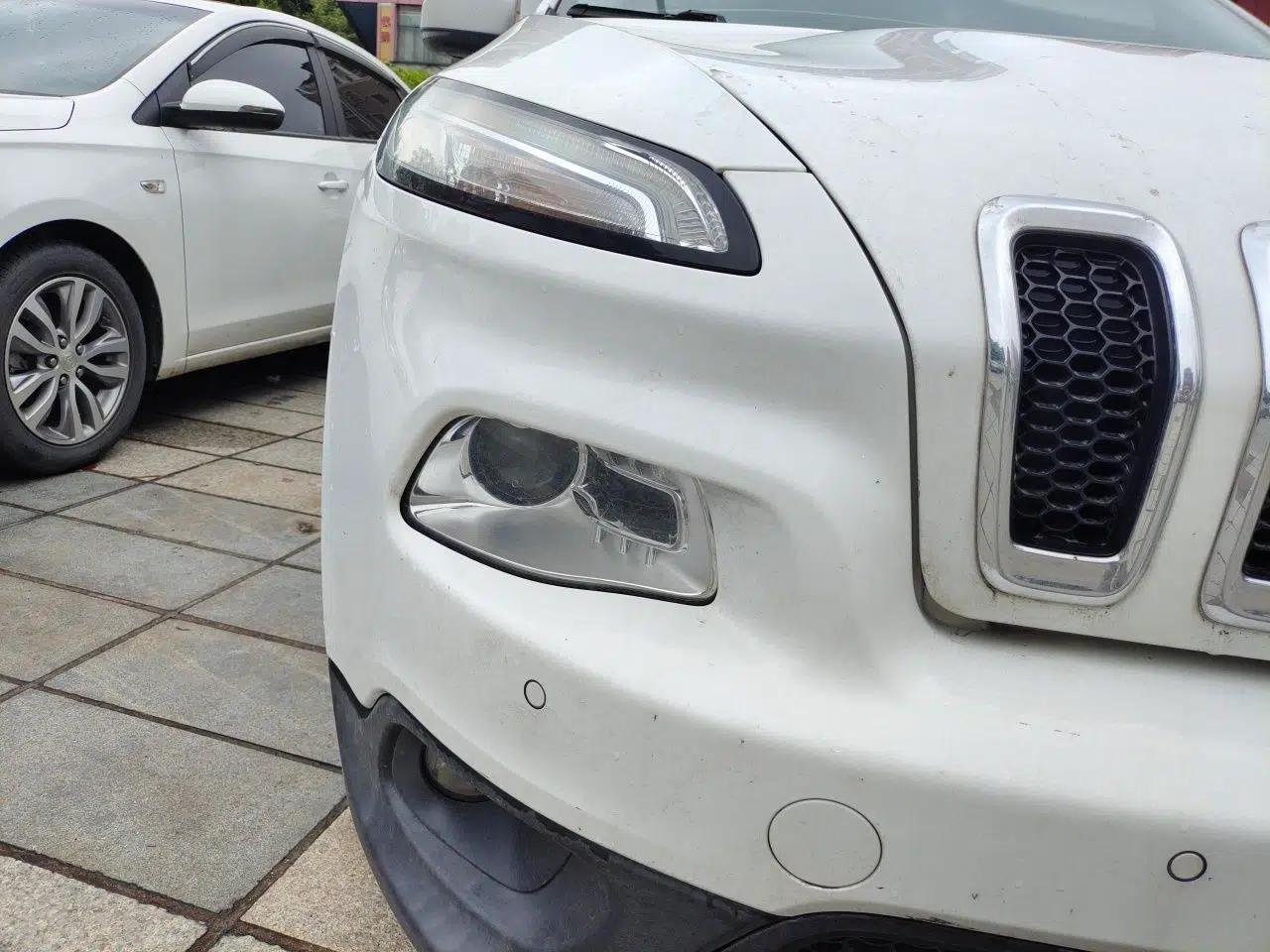 Jeep Cherokee 2016 2.0L Superior Edition — миниатюра 7