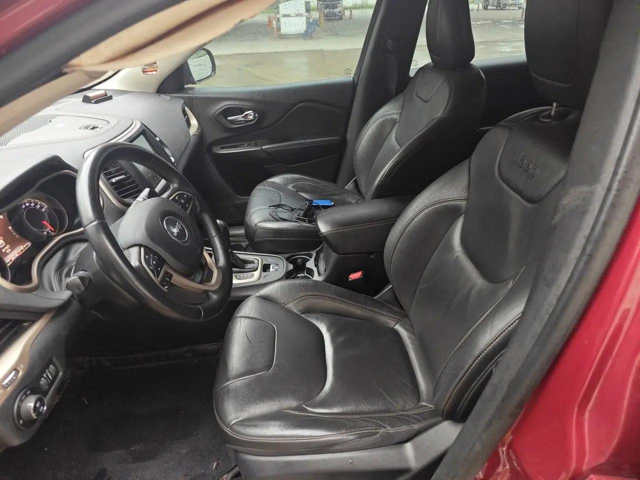 Jeep Cherokee 2016 2.4L Leading Smart Version — миниатюра 16