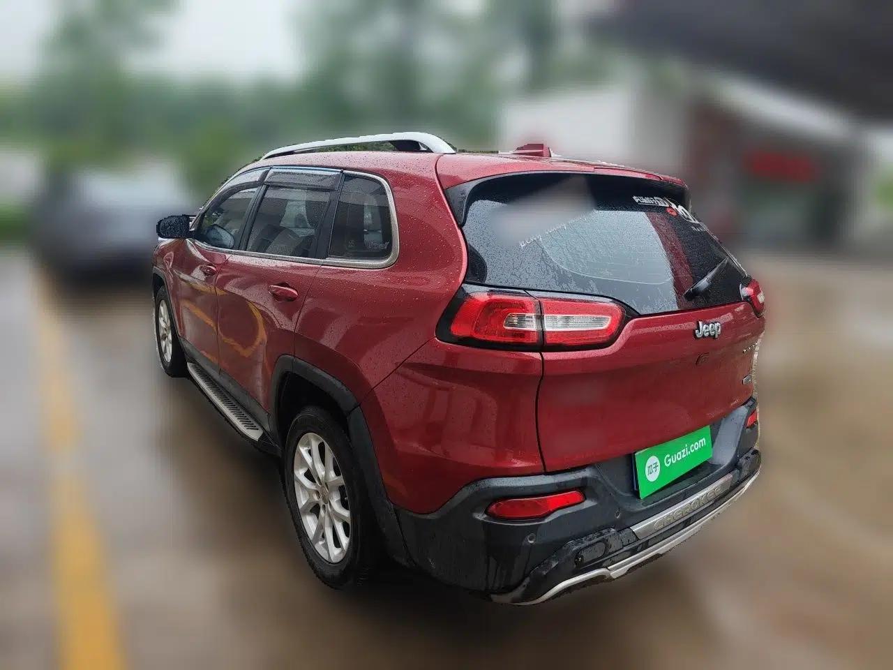 Jeep Cherokee 2016 2.4L Leading Smart Version — миниатюра 4