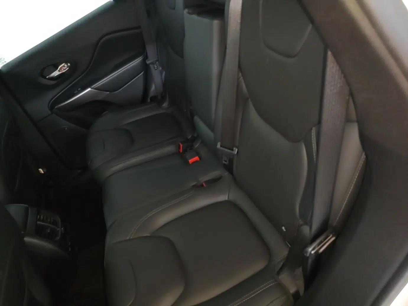 Jeep Cherokee 2019 2.0T Two-Wheel Drive Smart Enjoyment Version China V — миниатюра 20