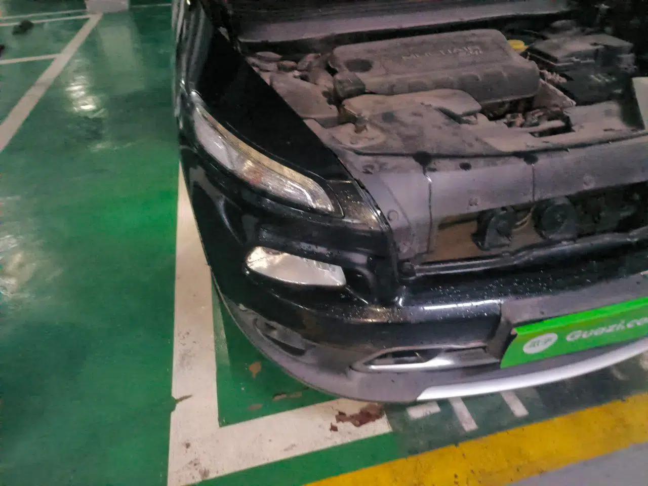 Jeep Cherokee 2016 2.4L Professional Edition — миниатюра 7