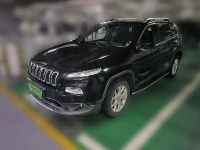Jeep Cherokee 2016 2.4L Professional Edition