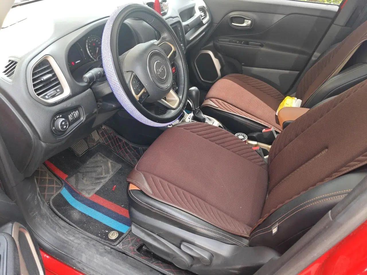 Jeep Renegade 2017 180T Automatic Jingneng Edition — миниатюра 16