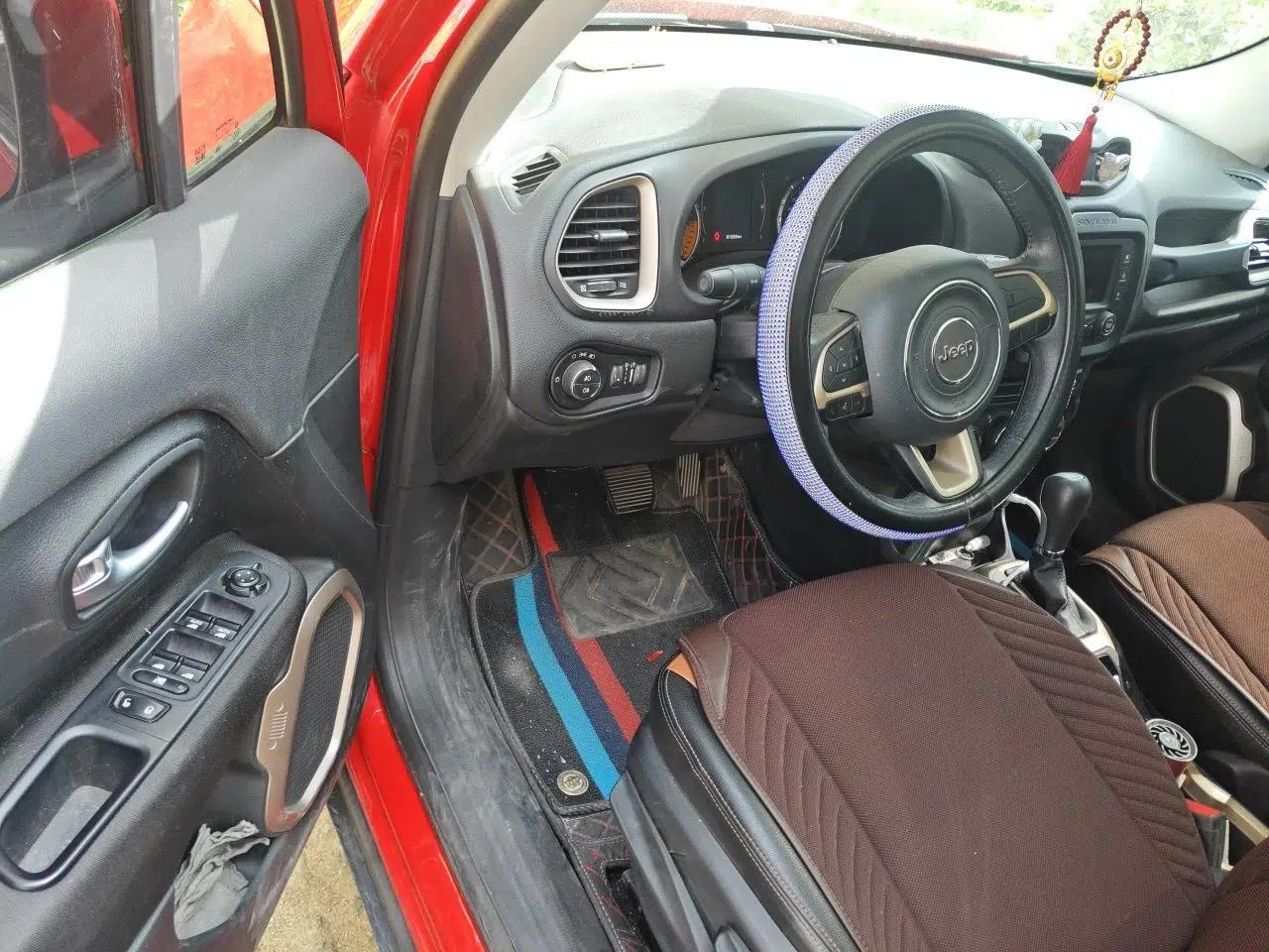 Jeep Renegade 2017 180T Automatic Jingneng Edition — миниатюра 17