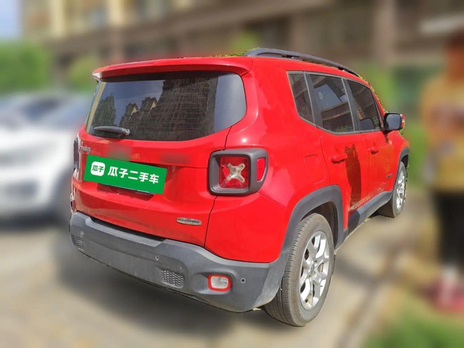 Jeep Renegade 2017 180T Automatic Jingneng Edition — миниатюра 6