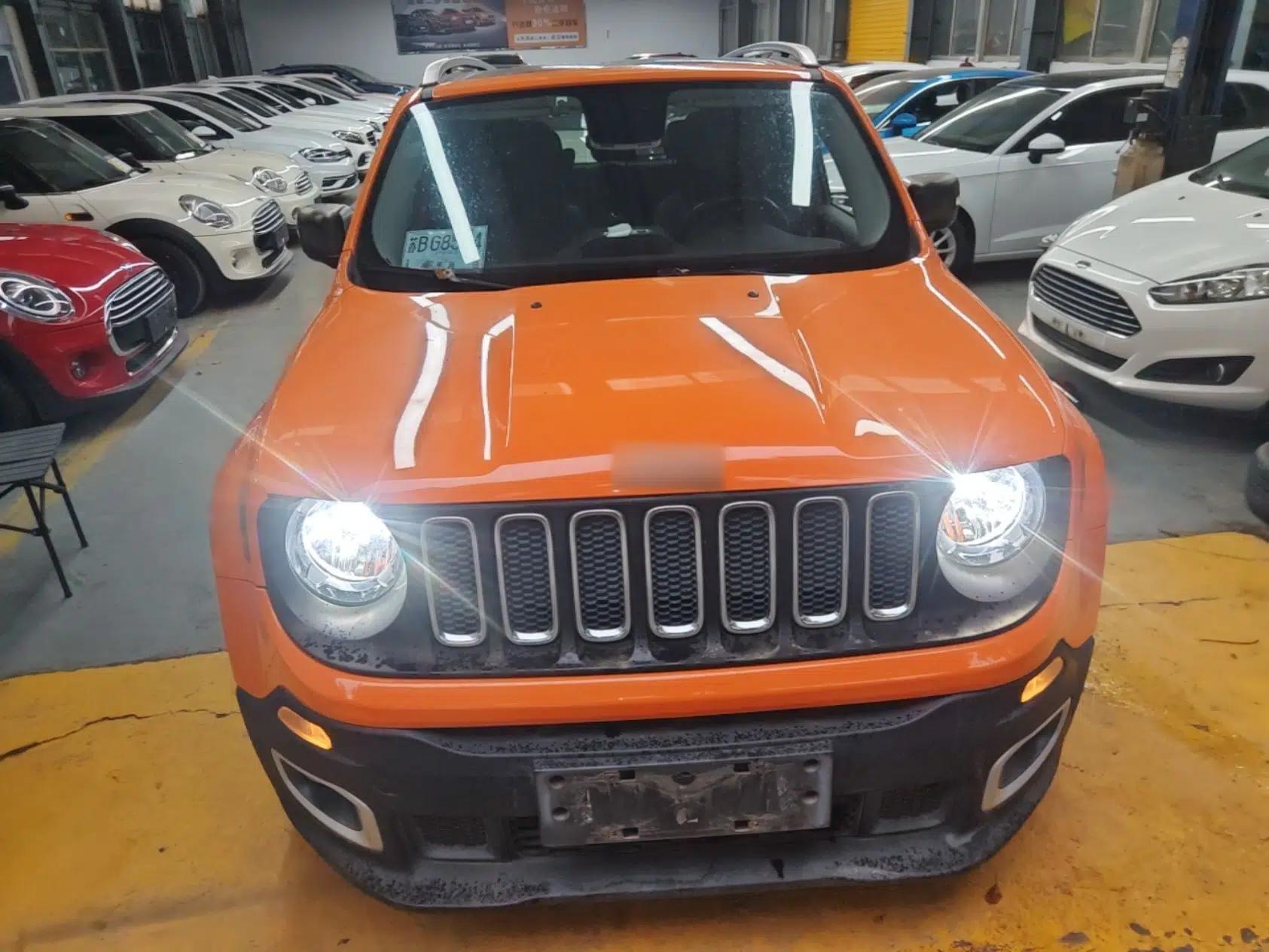 Jeep Renegade 2016 1.4T Automatic Smart Edition — миниатюра 2